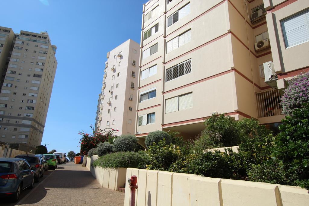 Royal Lea Apartmens Netanya Exterior photo