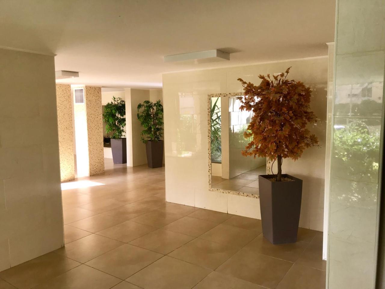 Royal Lea Apartmens Netanya Exterior photo